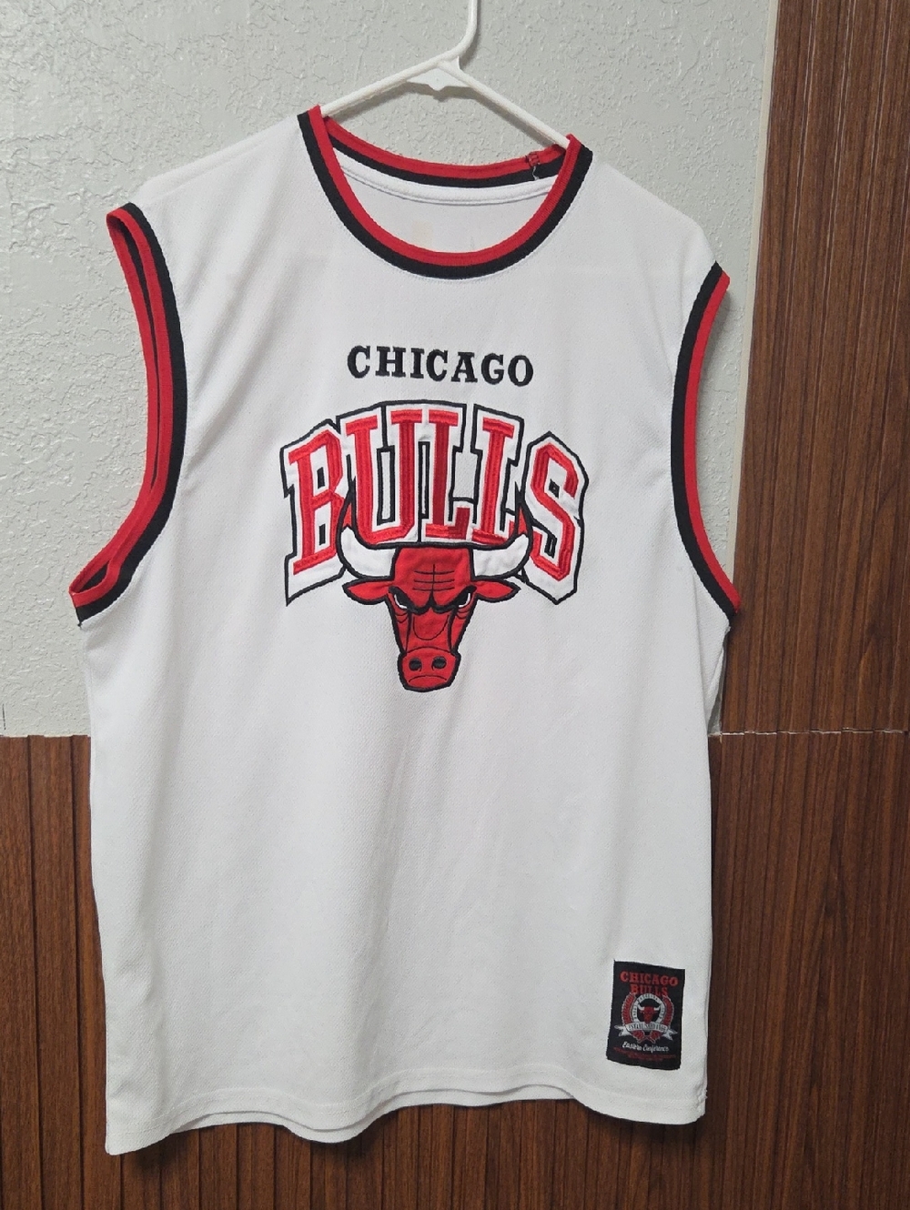 Chicago Bulls Basketball Jersey White Mesh Tank Top Graphic Shirt" [1171] Large